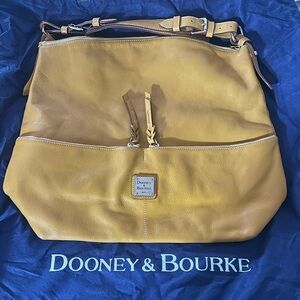 Dooney and Bourke large tote handbag